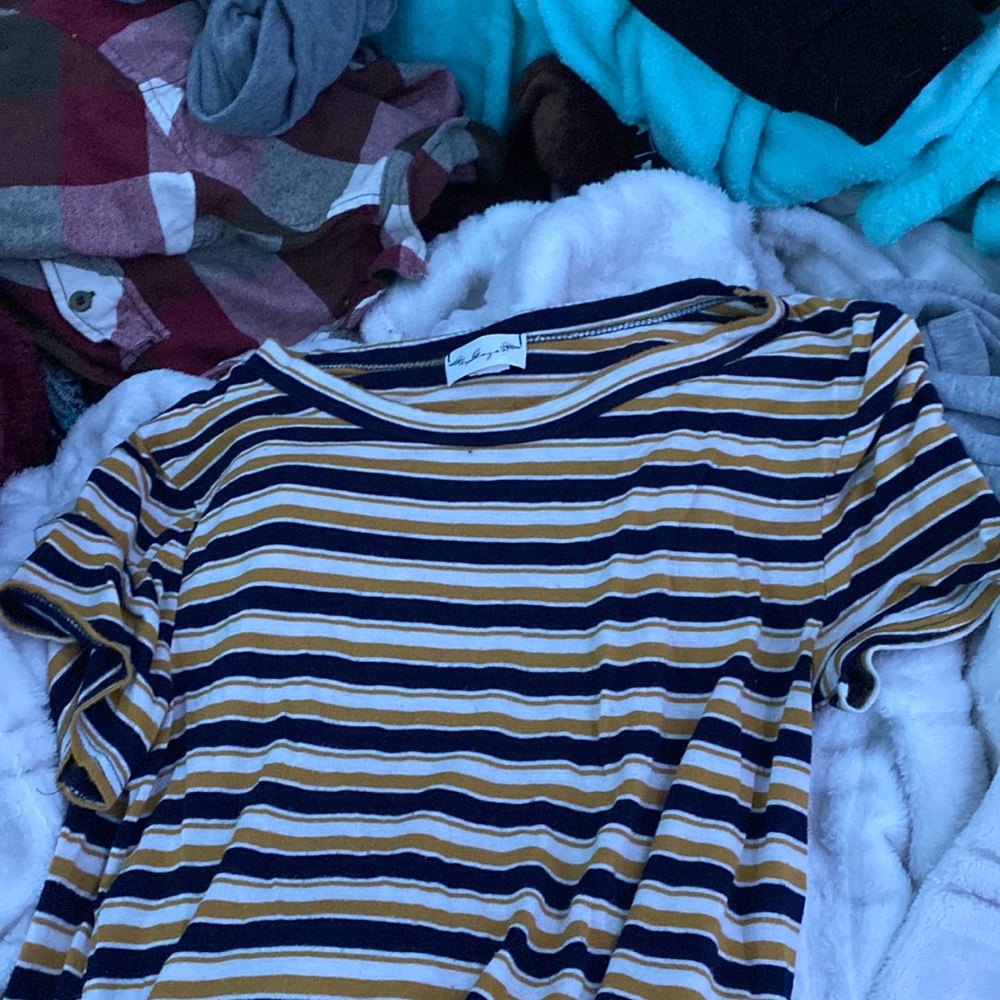 striped crop-top
